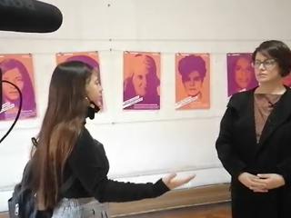 Ministra Julieta Bordsky entrevistada por practicante Paloma Hernández