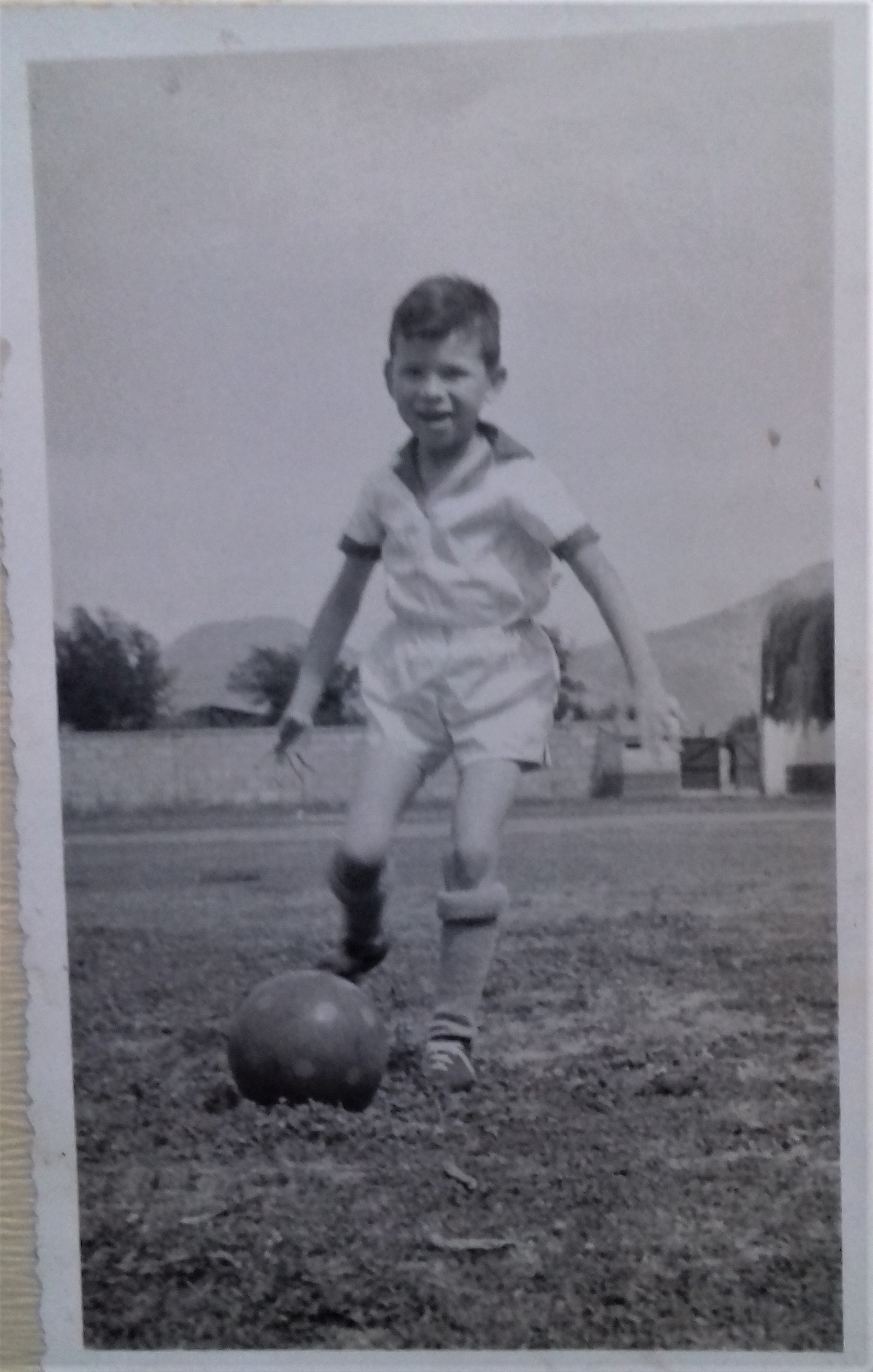 Gregorio Gaete jugando a la pelota Gregorio Gaete jugando a la pelota