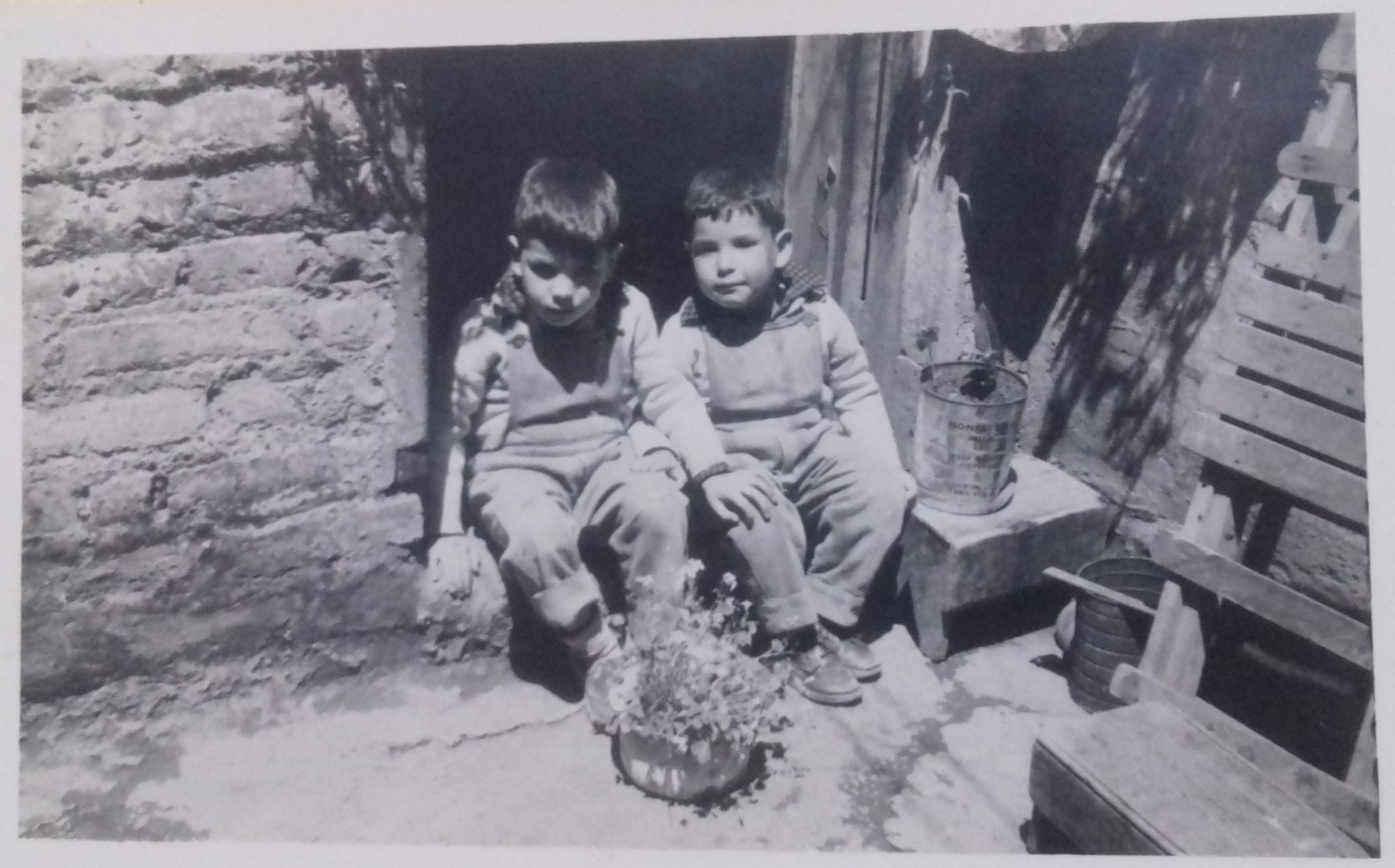 Miguel y Mario Gaete Farías Miguel y Mario Gaete Farías