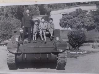 Hermanos Gaete Farías junto a su padre