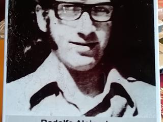 Retrato en cerámica de Rodolfo Espejo