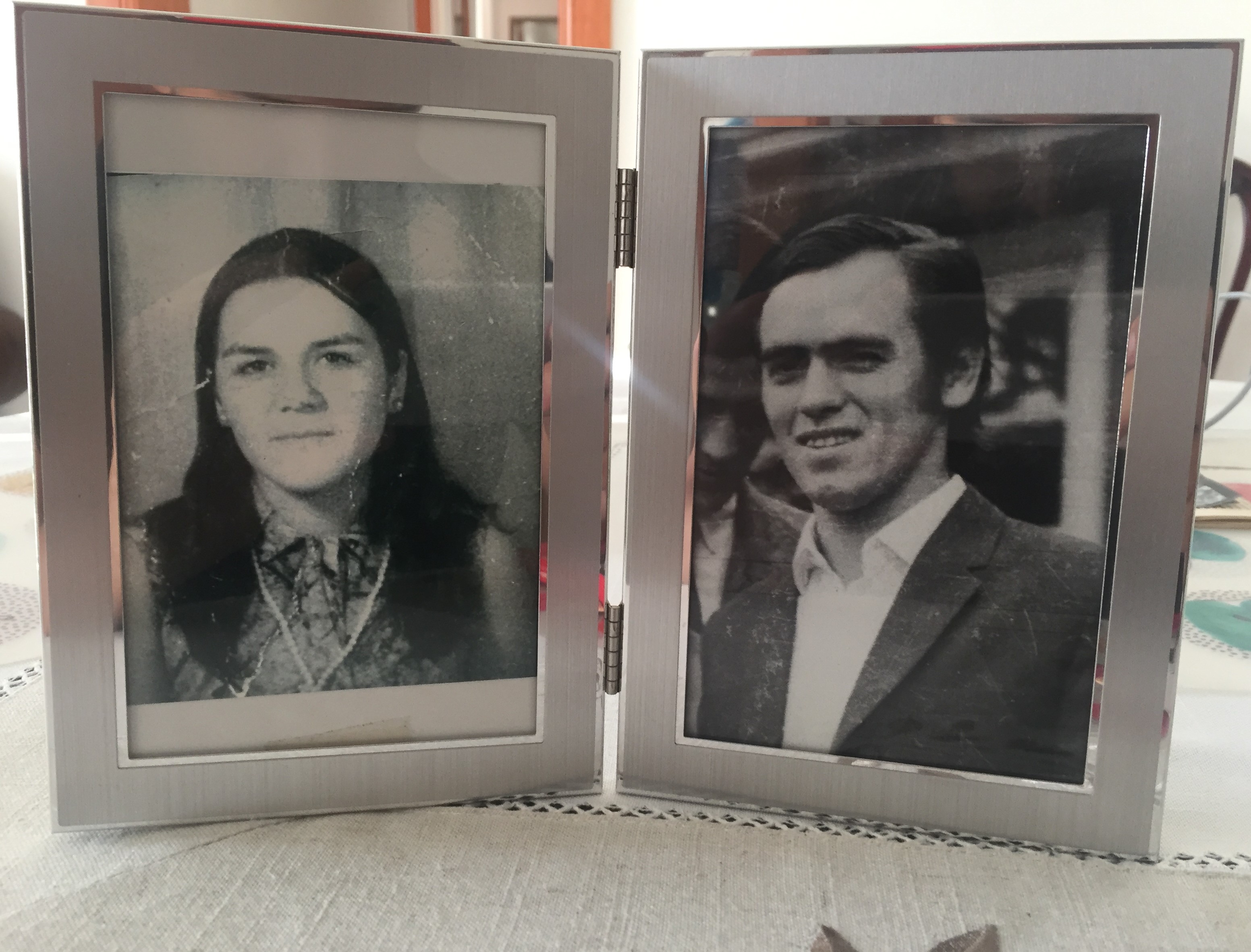 Retratos de María Elena y Hernán Galo González Retratos de María Elena y Hernán Galo González