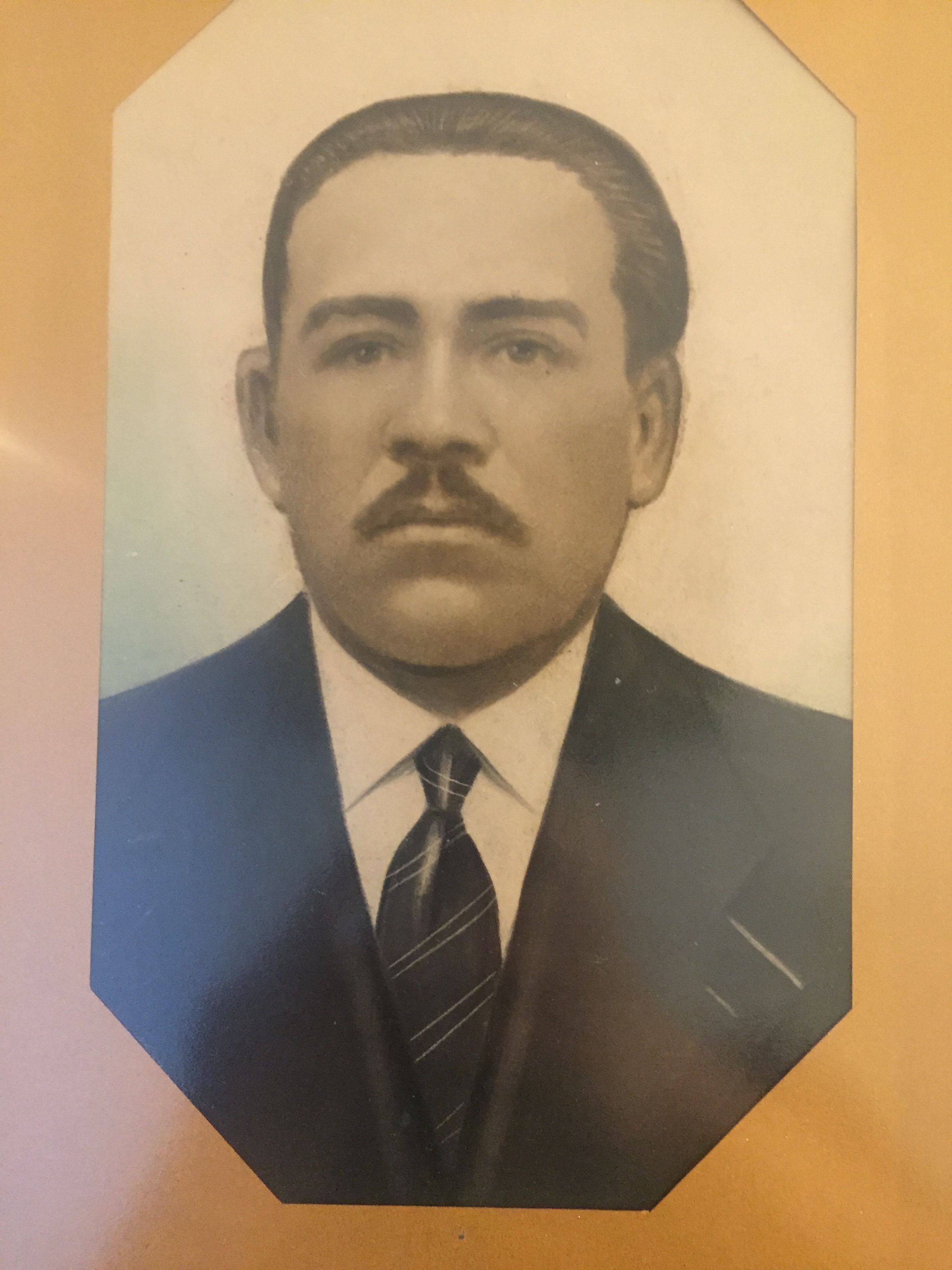 Retrato de Reynado González Retrato de Reynado González